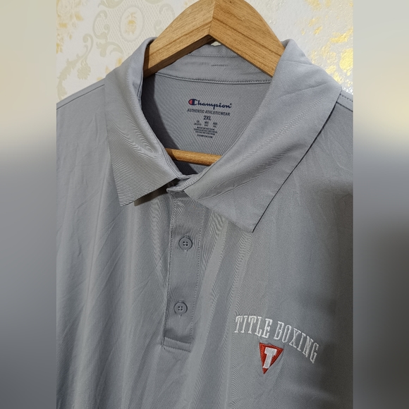 Champion - Picture 4 of 5